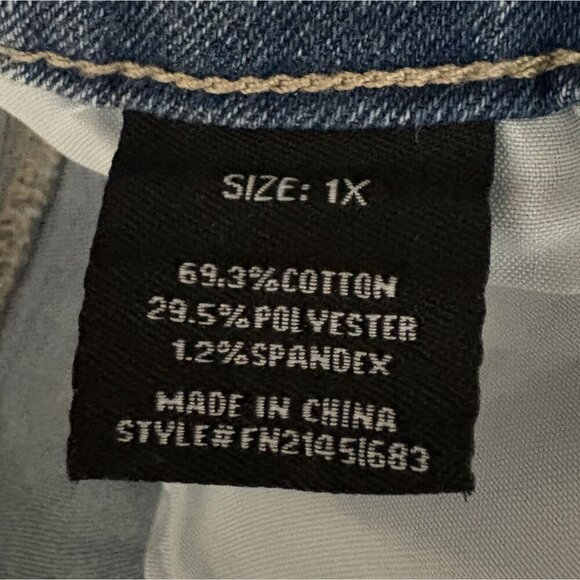 Women's Slit Front Denim Maxi Skirt Size 1X Blue Light Wash Preppy Trendy - Picture 4 of 8